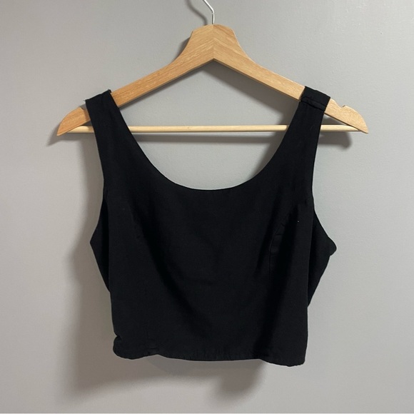 Japna Crop Top - Picture 1 of 3